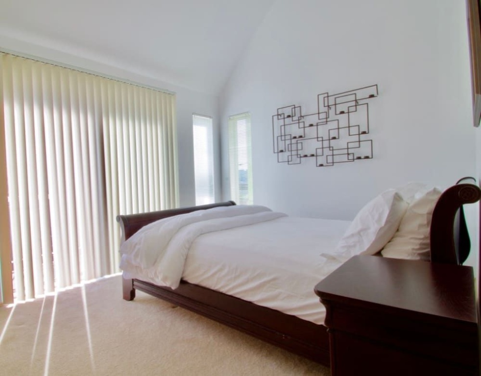 Heart of Ballard Stylish Airy Penthhouse