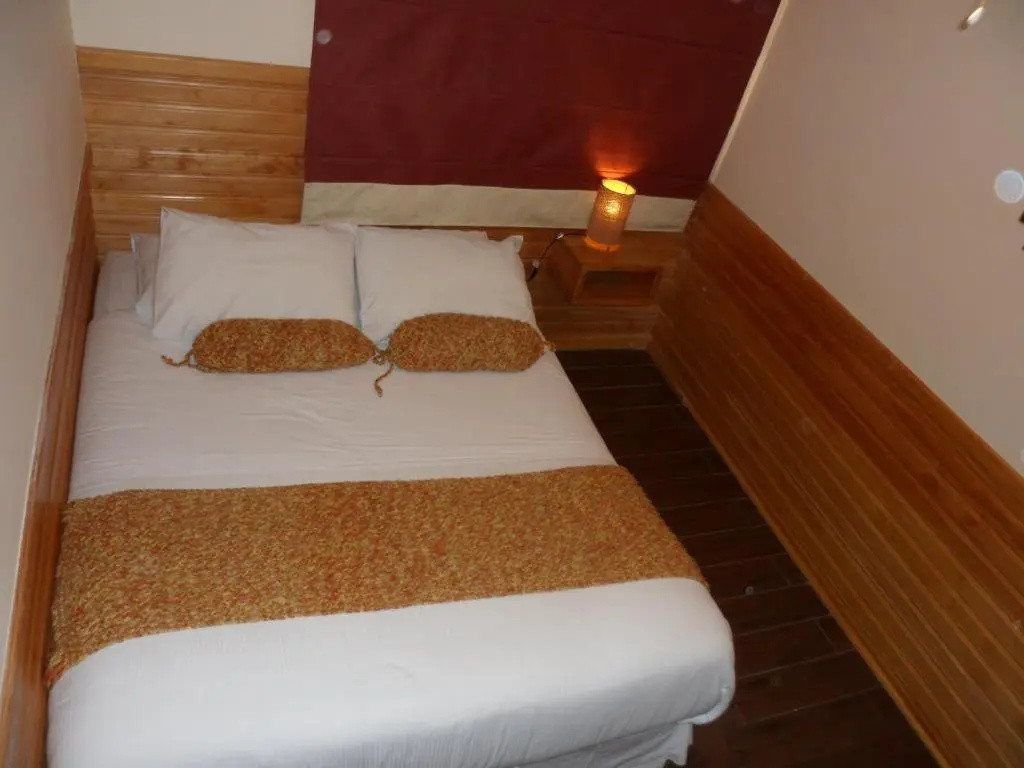 Hotel y Departamentos Dein Haus - Chambres