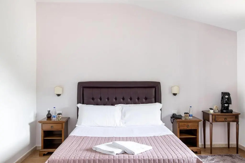 Economy room