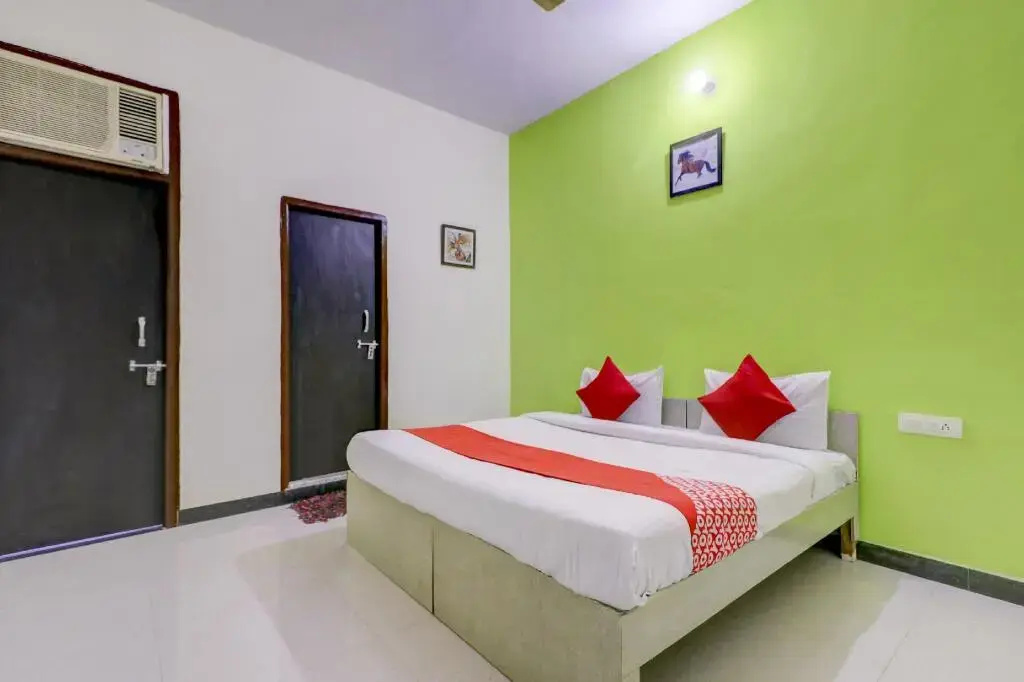 Hotel Dezire by OYO Rooms