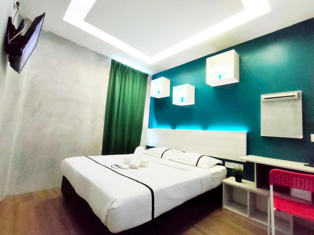 Smile Hotel Danau Kota