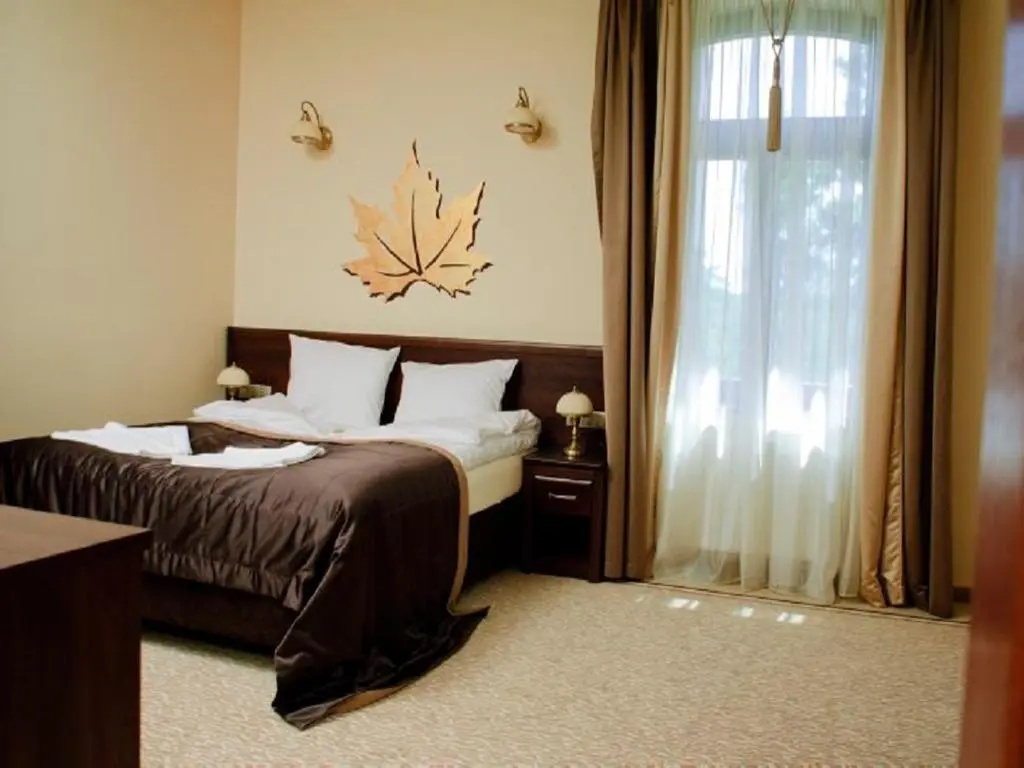 Suite with lake view