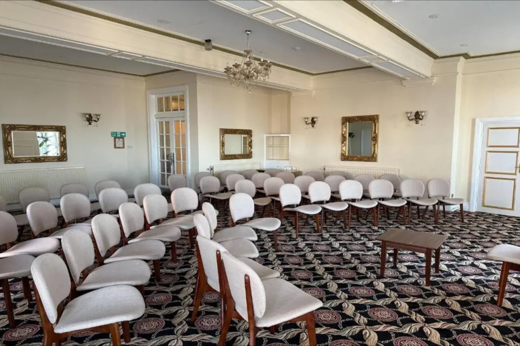 Hotel photo 8