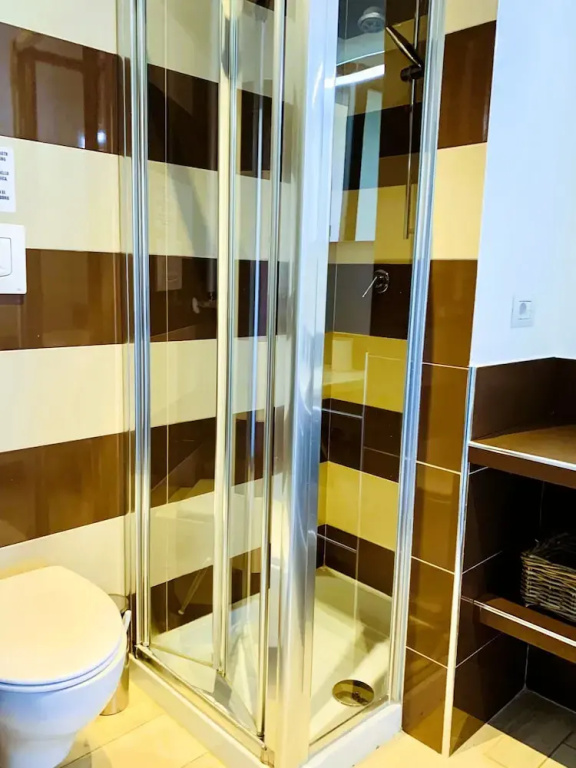 2 Bedrooms Apartment with garden view