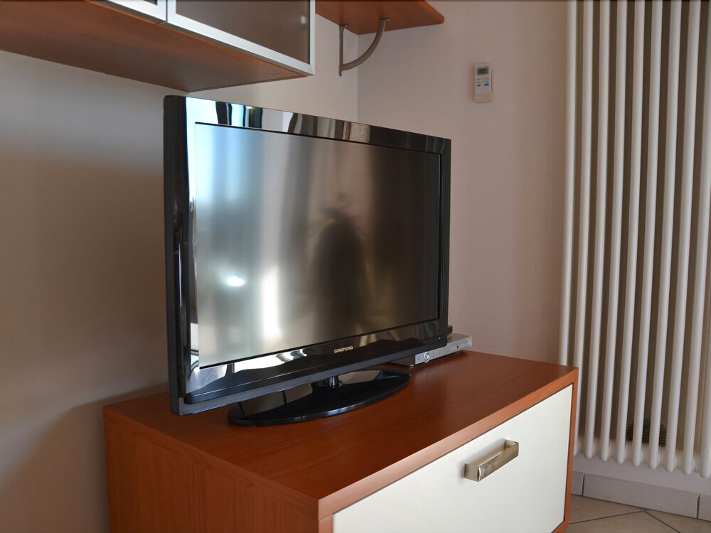 gallery_image_hidden_13