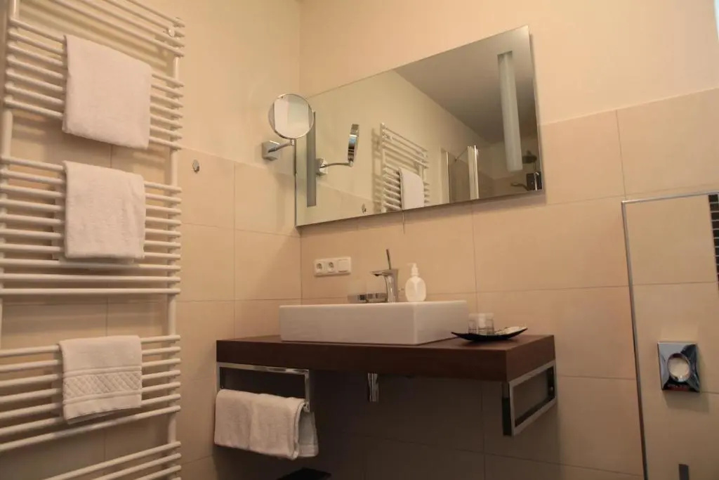 Comfort room