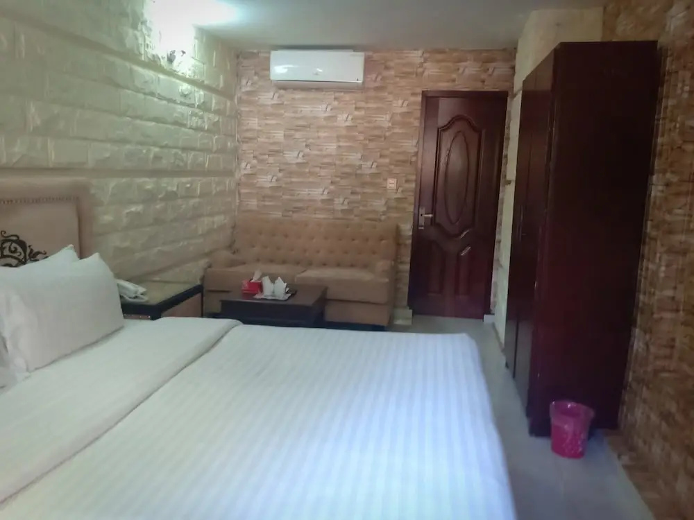 Dream Residency