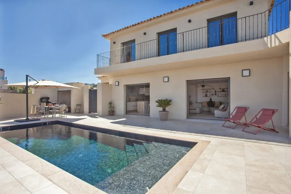 Afficher la photo 8 — Superb Villa With Pool and sea View