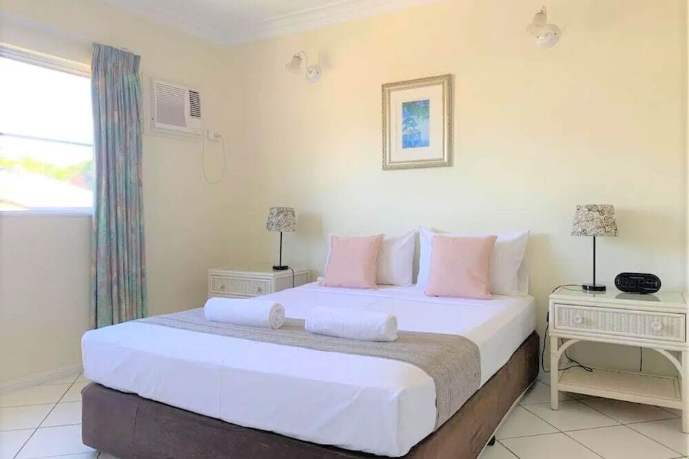 Koala Court Holiday Apartments by null