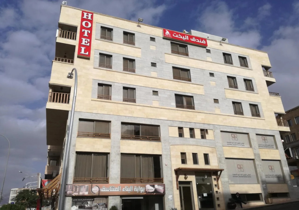 Yacht Hotel Aqaba