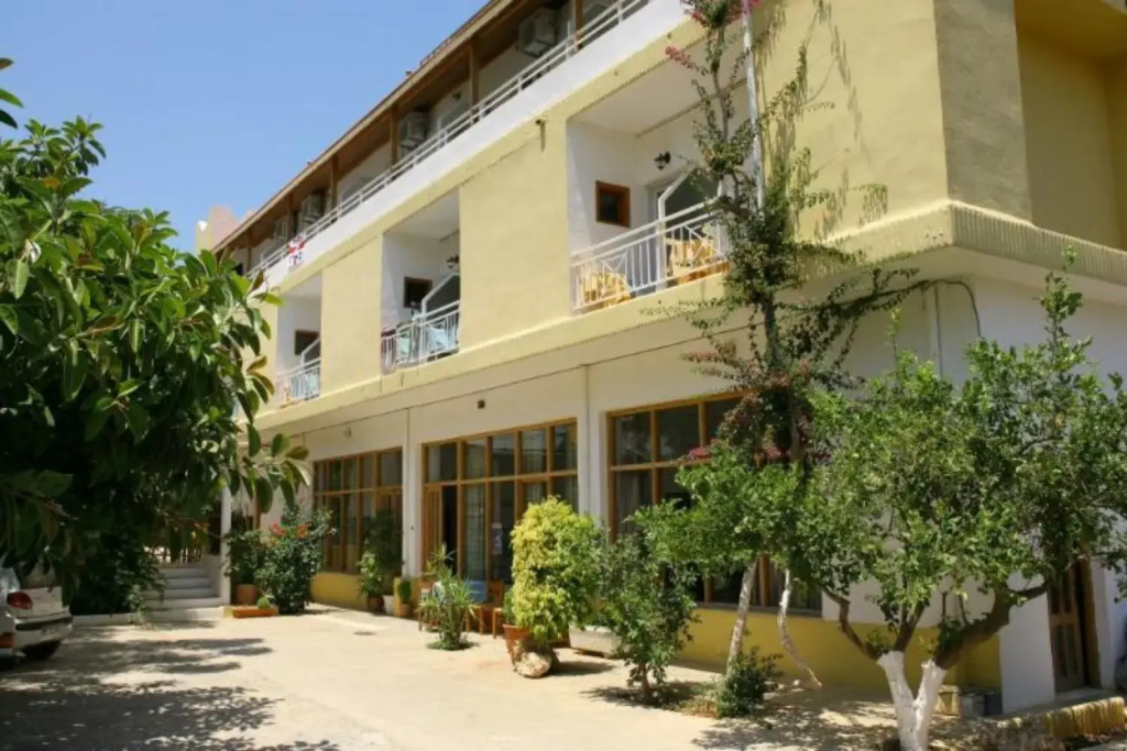 Harmony Hotel And Studios