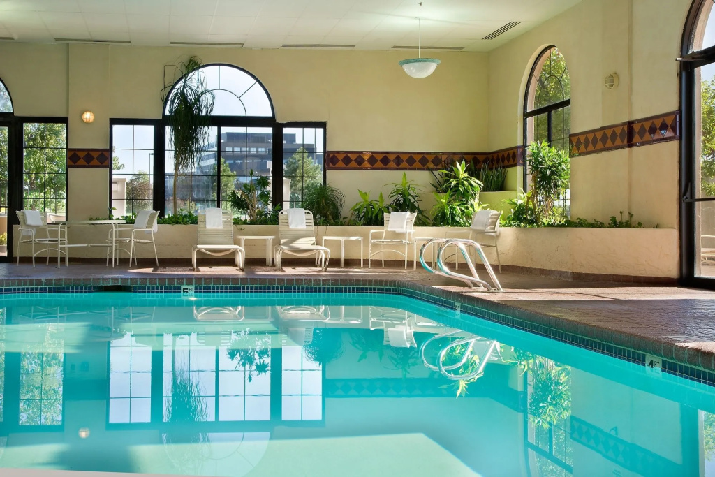 Embassy Suites by Hilton Kansas City International Airport - Général