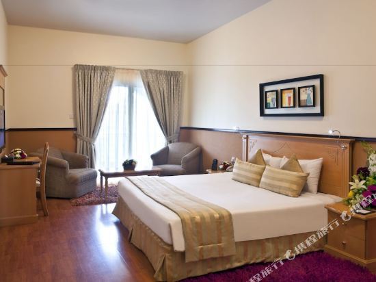 Landmark Plaza Hotel