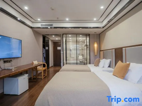 Standard room with river view