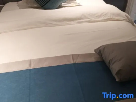 Premier room