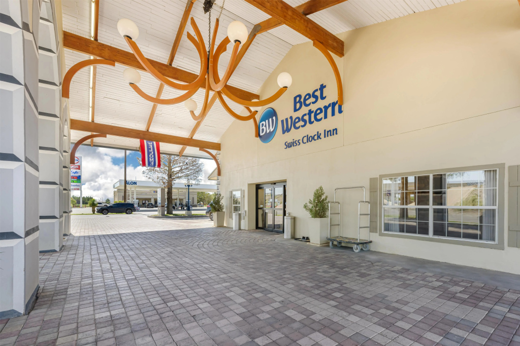 Best Western Swiss Clock Inn