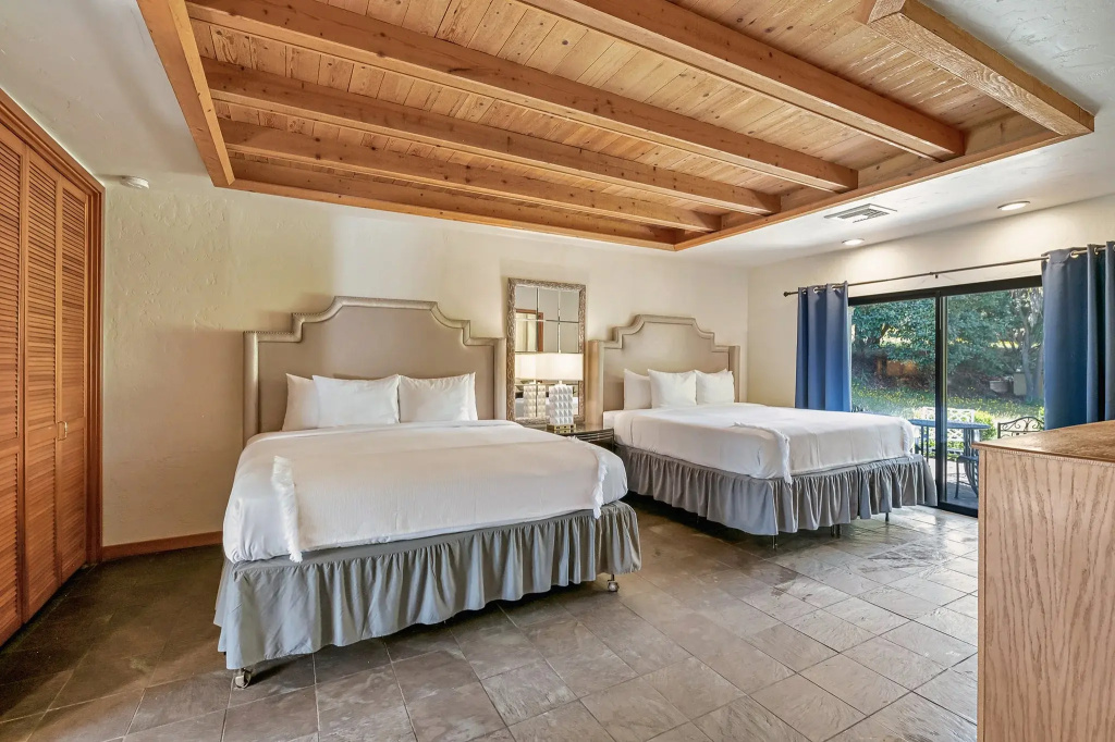 Hotel photo 43