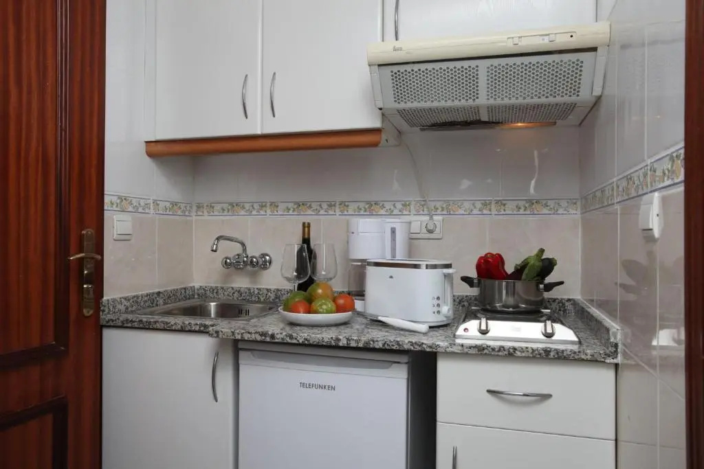 1 Bedroom Apartment