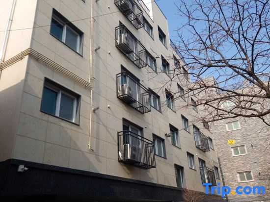 [New Building E/V] Walk: Konkuk Univ 6m, Seongsu 7m! All hot spots like Hongdae under 30min.