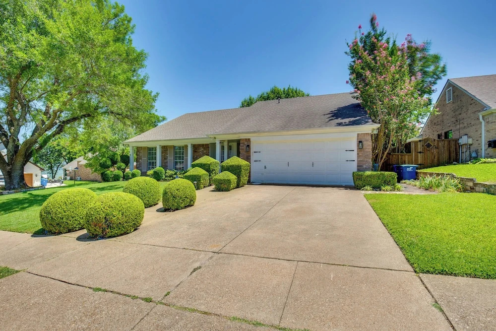 Walk to Lake! Rowlett Escape w/ Fire Pit & Views