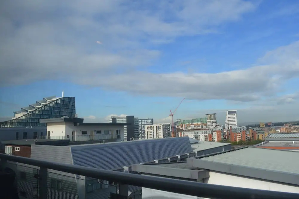 2 Bedroom Apartment With 2 Balconies in Manchester