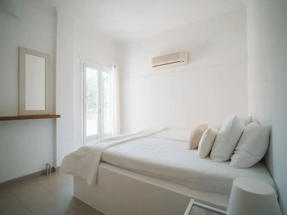 1 Bedroom Standard Double room with balcony (twin beds)