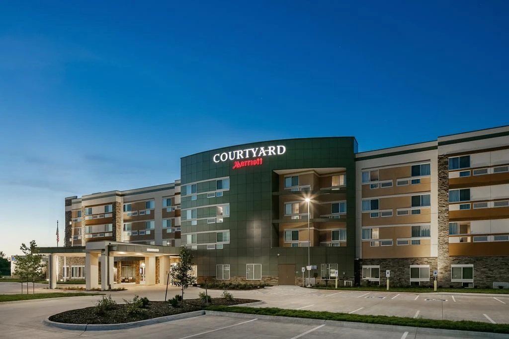 Courtyard Omaha Bellevue at Beardmore Event Center