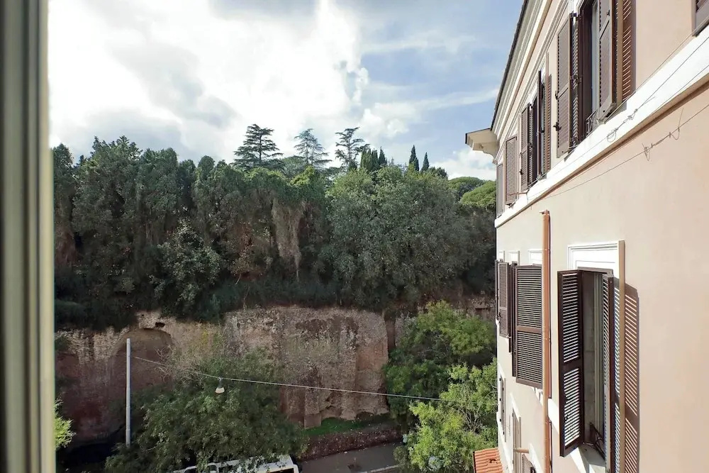 Colosseo book house