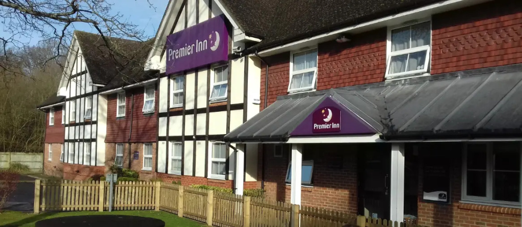 Premier Inn London Gatwick Airport East - 2