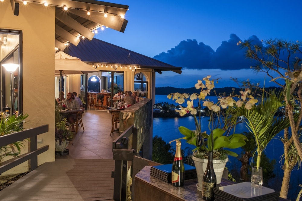 Beach & Waterfront