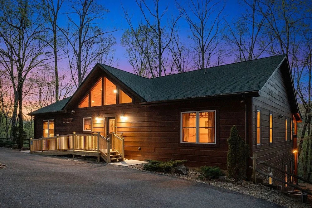Hickory Hollow Lodge