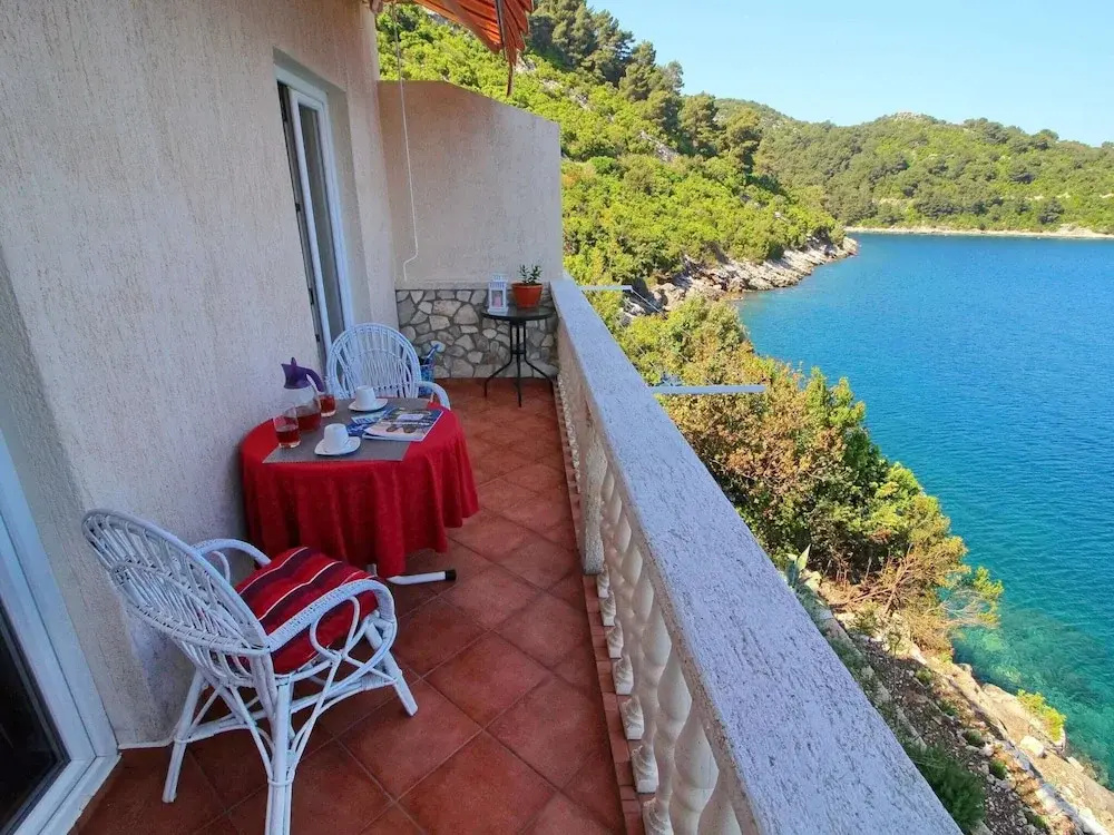 Apartments Filipovic - One-bedroom Apartment With Balcony and Sea View