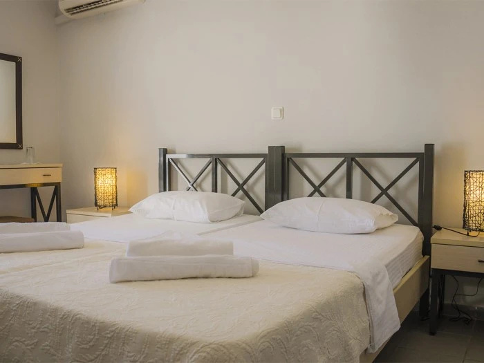Standard Double room (full double bed)