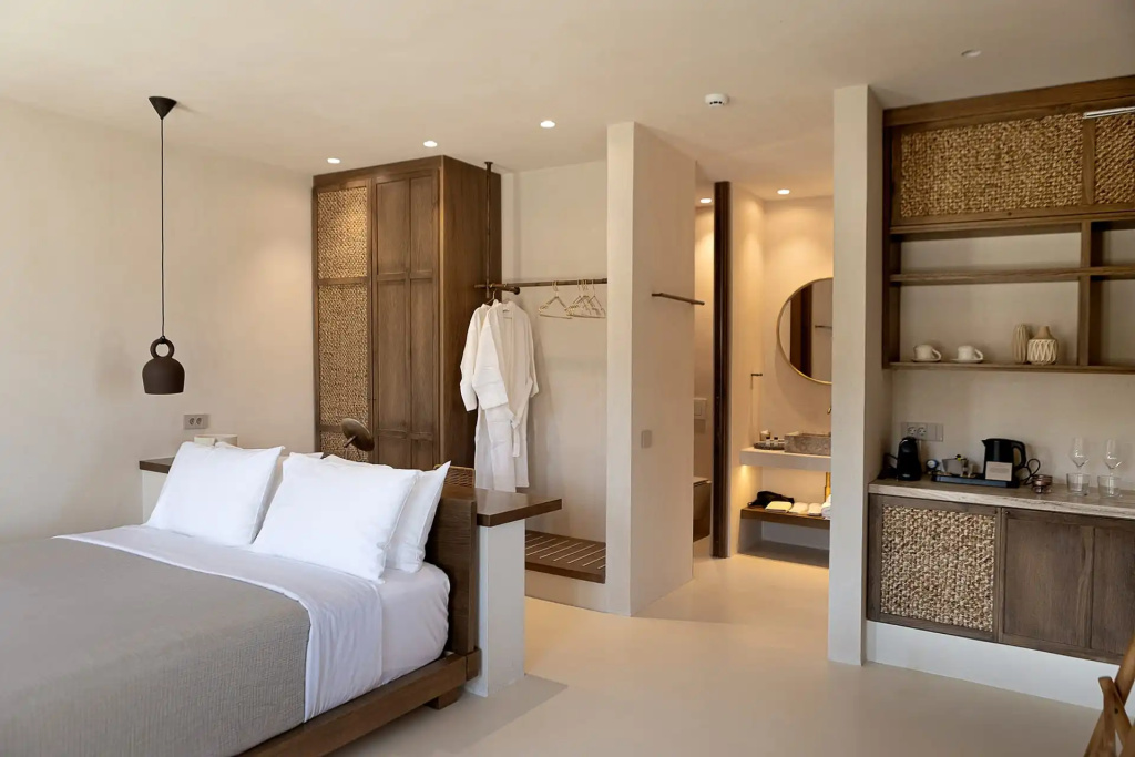 Superior room