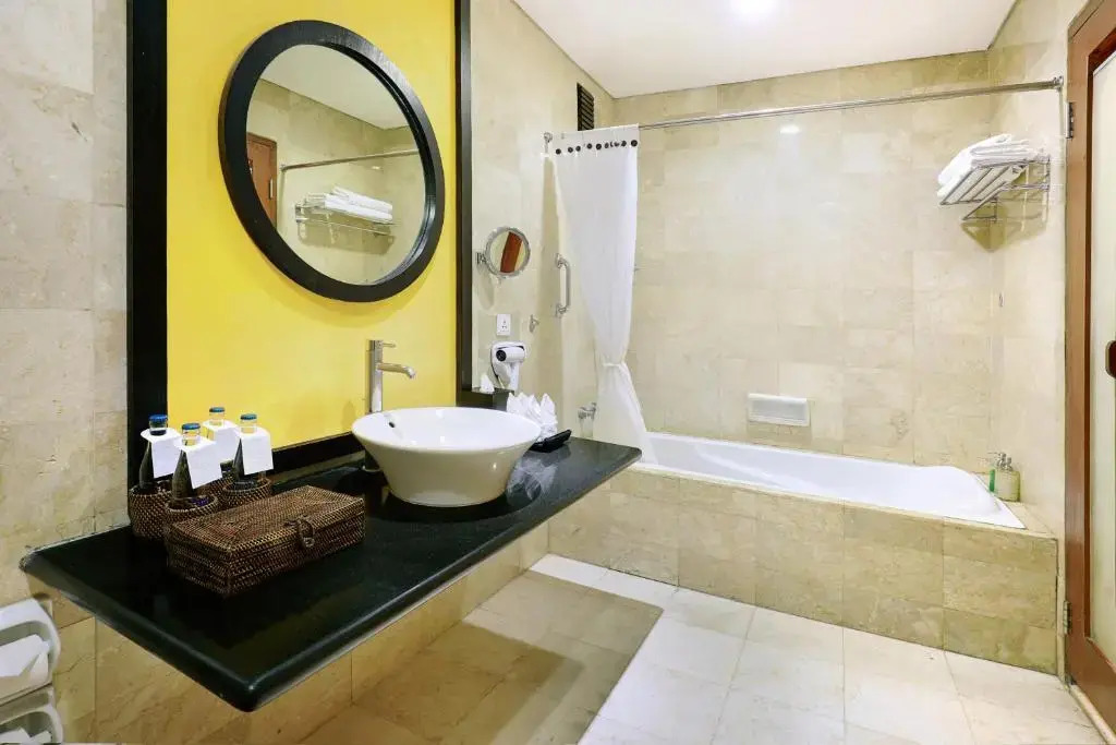 Legian Beach Hotel