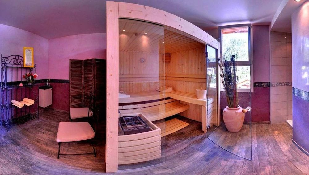 Hotel photo 25
