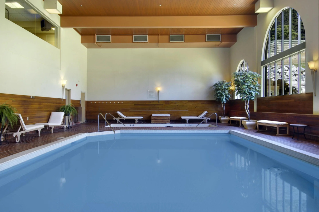 Fairmont Chateau Lake Louise - 3