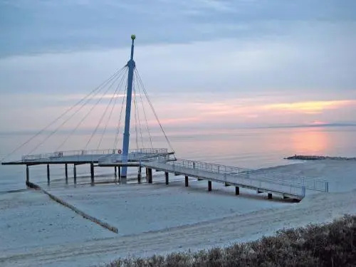 Beach & Waterfront