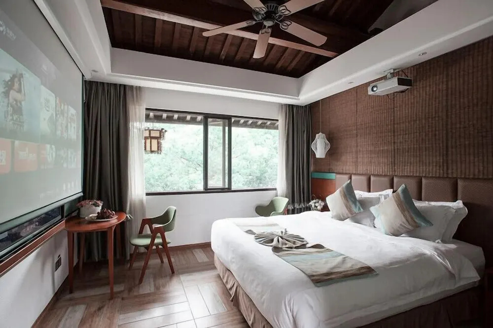 Yurong West Lake Cottage Resort Hotel - Général