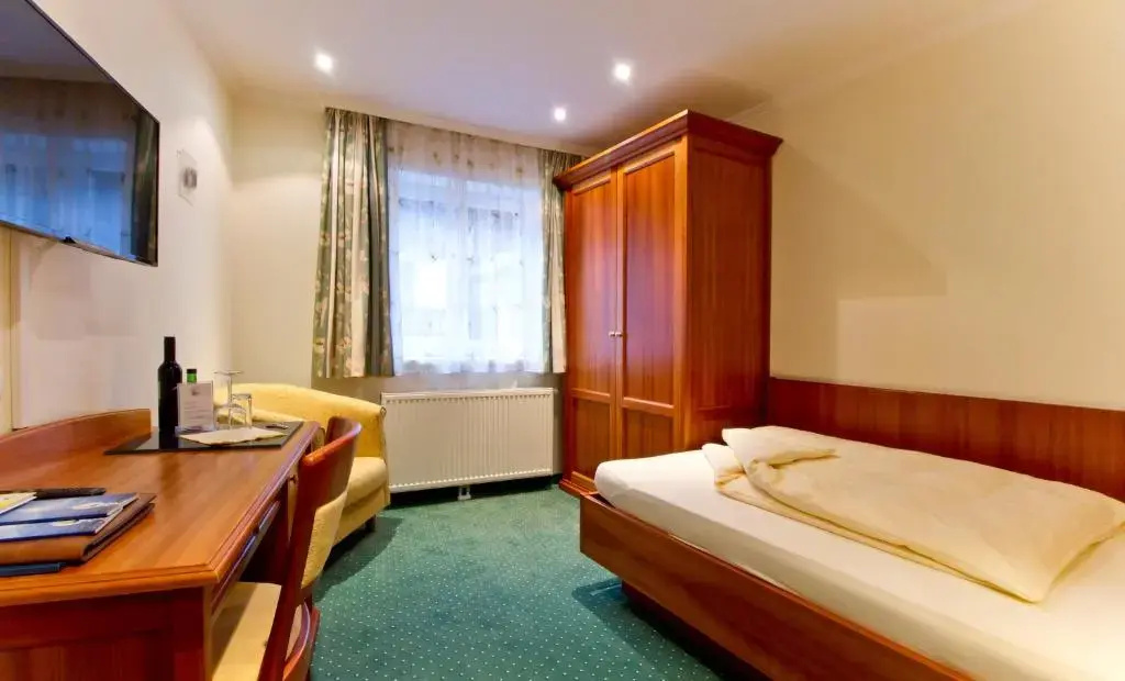 Seeboeckenhotel Zum Weissen Hirschen - Chambres