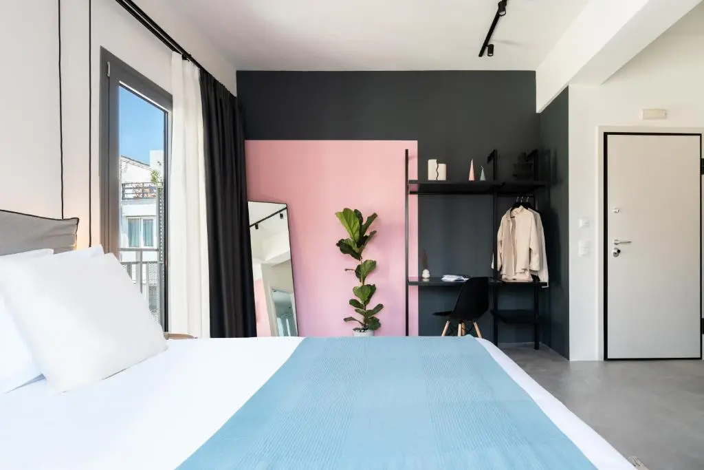 Deluxe Double room with balcony (full double bed)