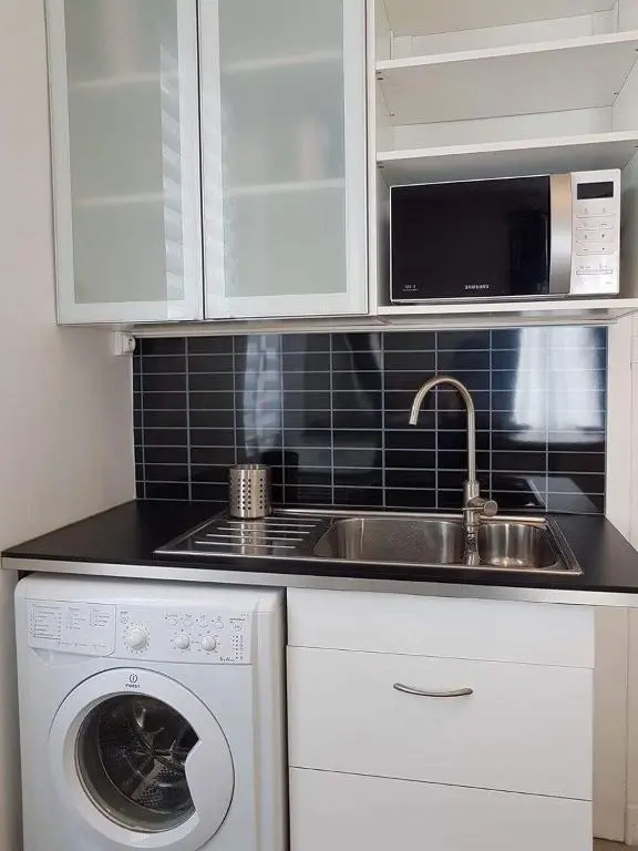 Apt spacieux proche Lyon Guillotte