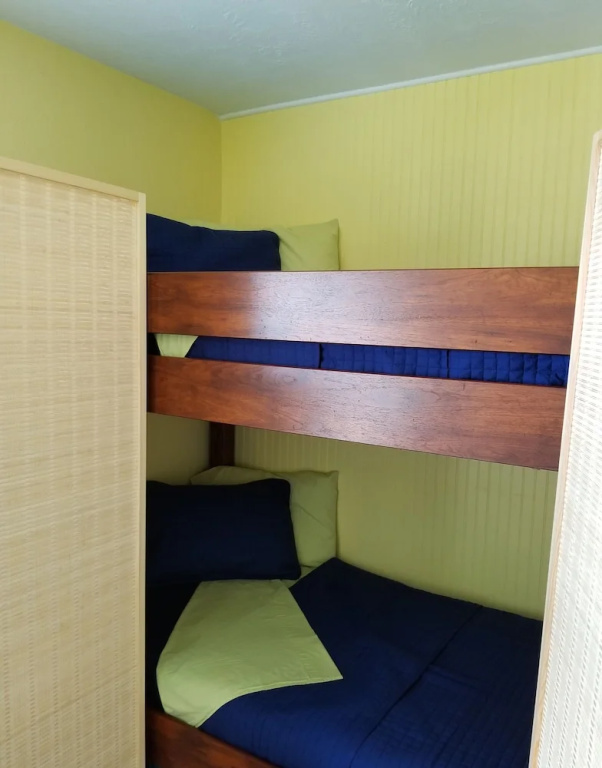 1 Bedroom Standard Quadruple room with bay view