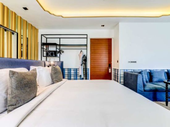 Azaya Beach Resort