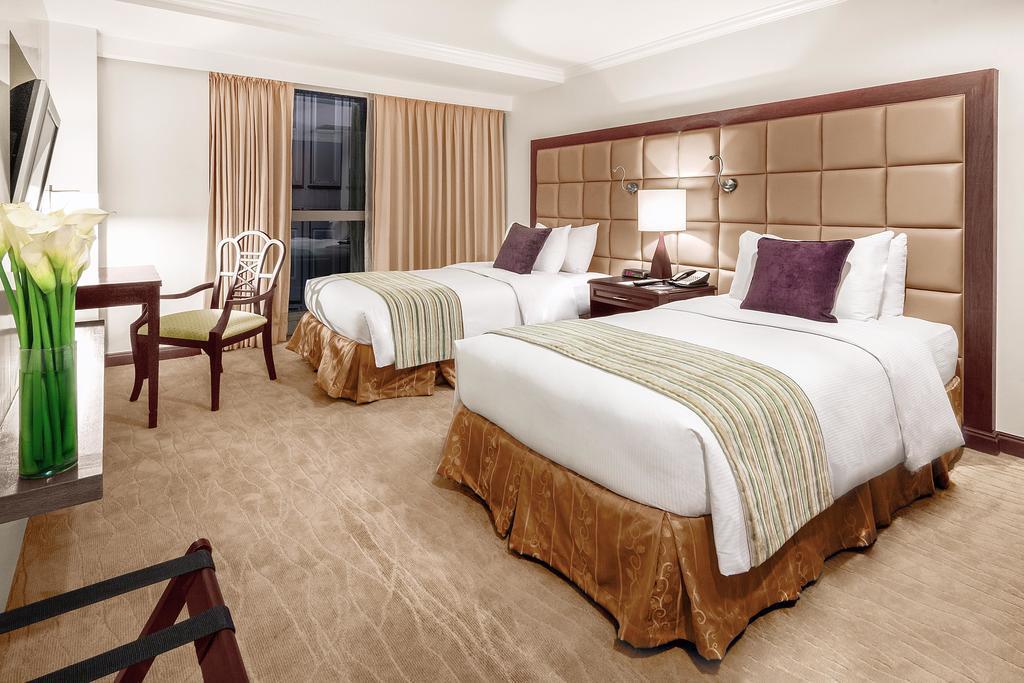 Discovery hotels. Raymond hotel стамбул. Отель дис. Дискавери новосибирск сауна. Дискавери новосибирск.