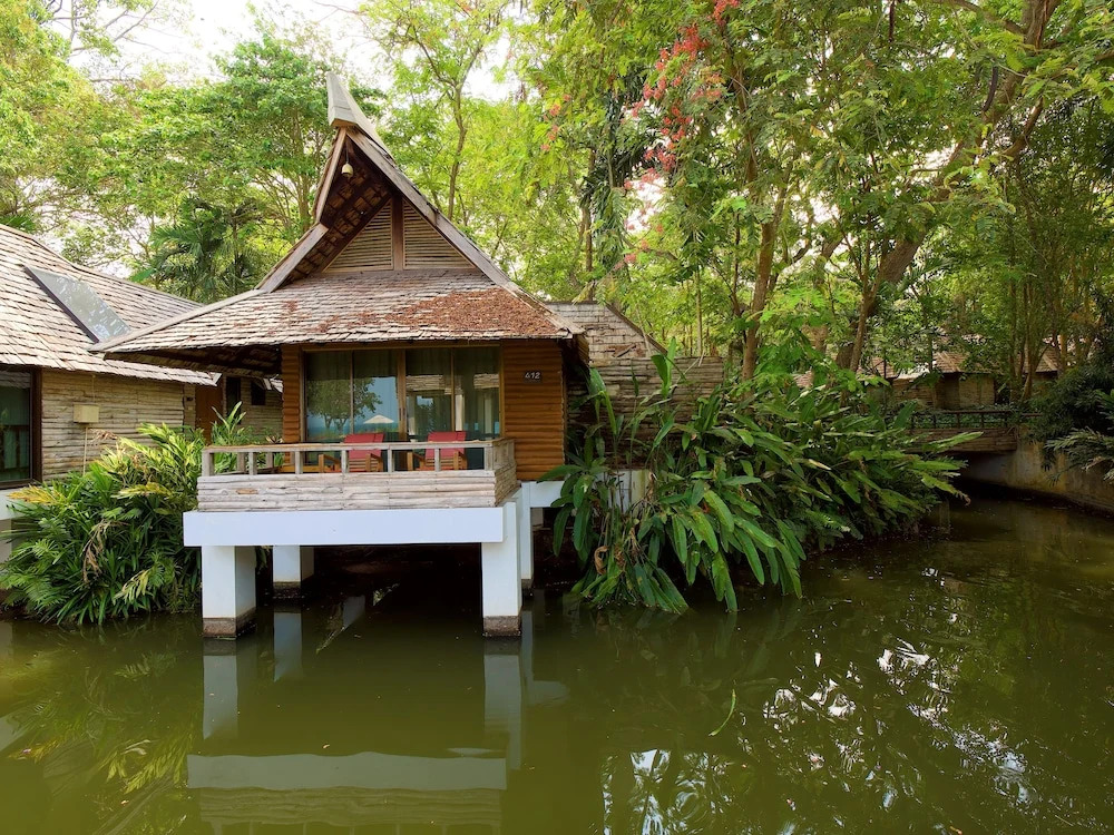 Номер Standard с видом на залив в Sunset Park Resort and Spa
