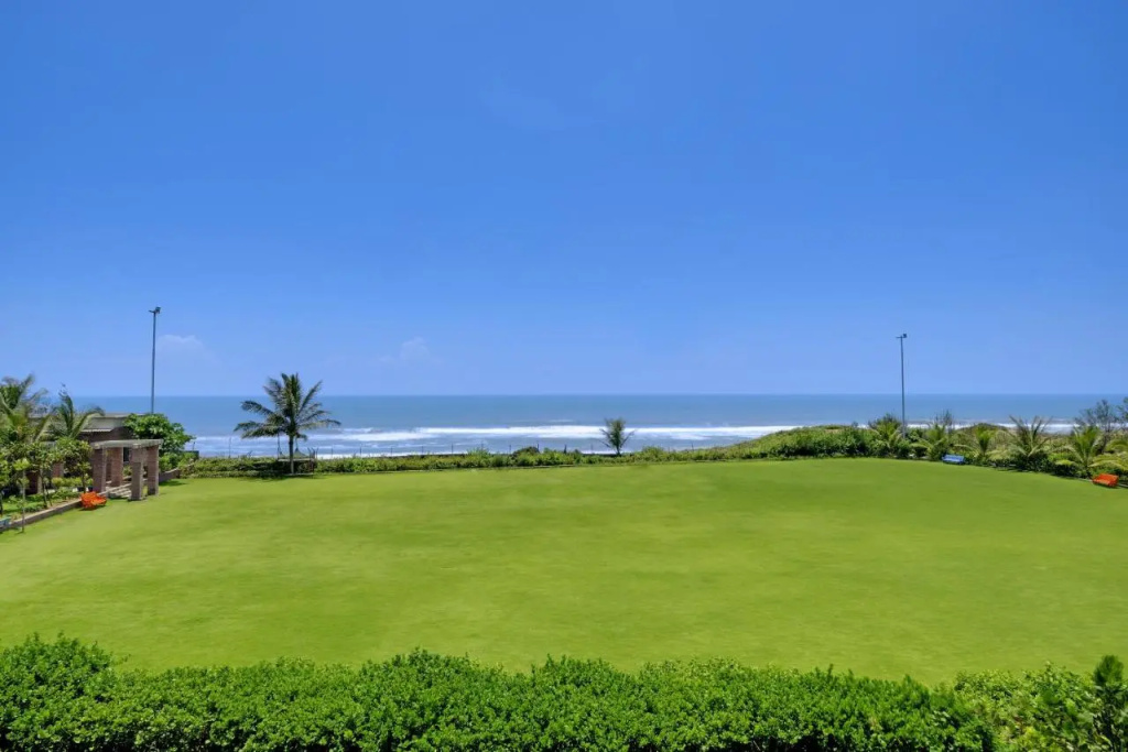 Mayfair Palm Beach Resort