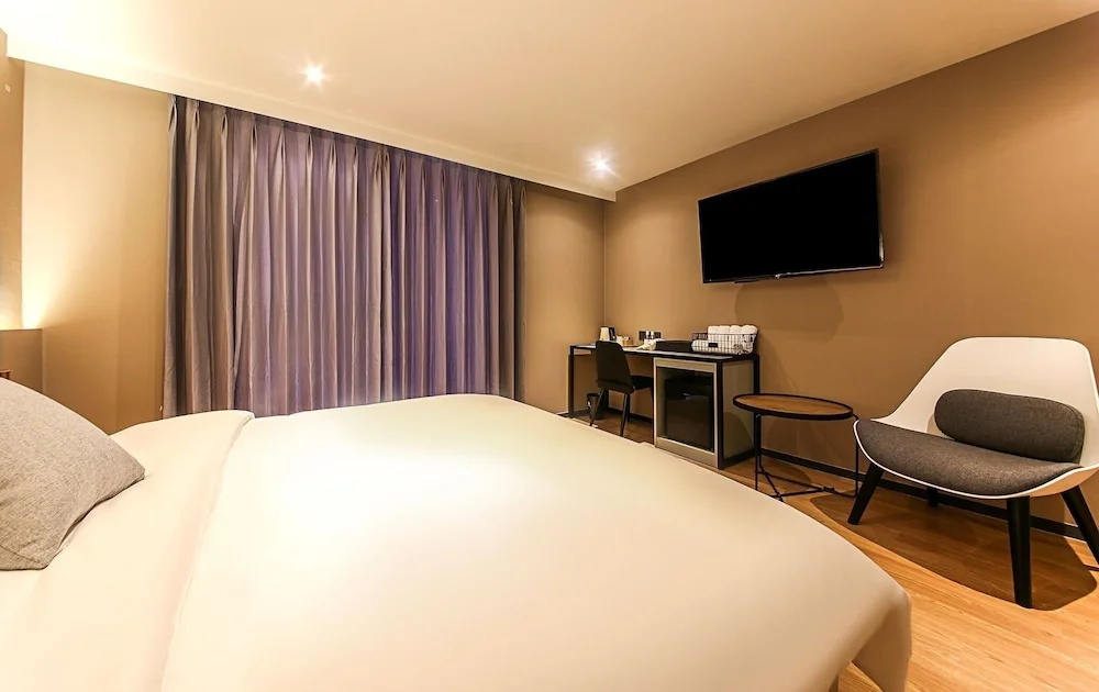 Brown Dot Hotel Nampo Chungmu - Chambres
