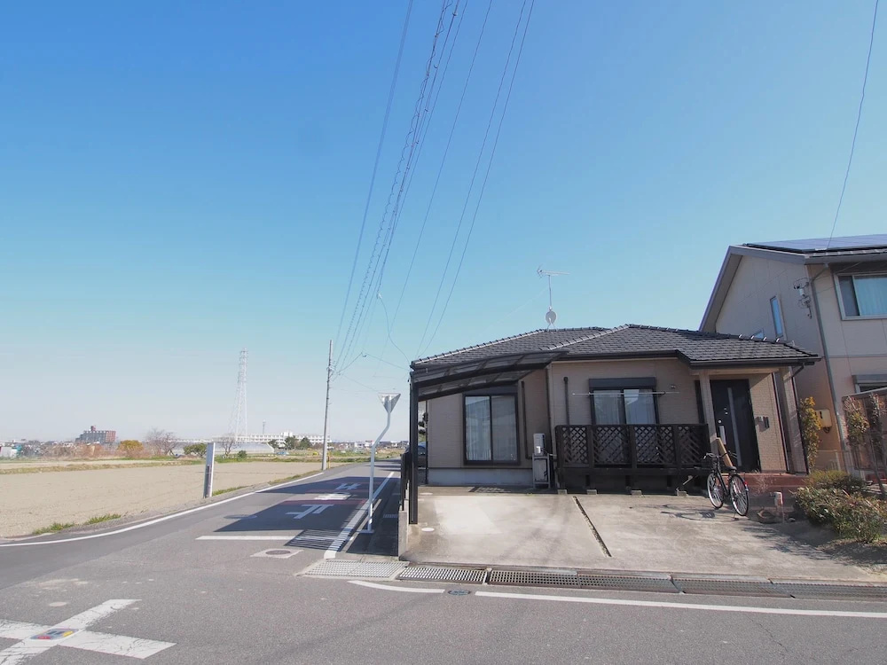 Okazaki House up to 8 People