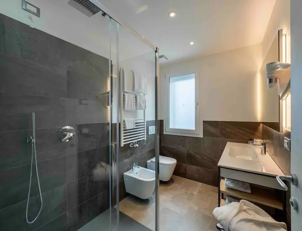 2 Bedrooms Apartment with balcony